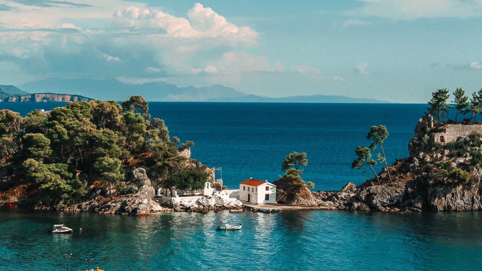 Bareboat Chartering in Greece