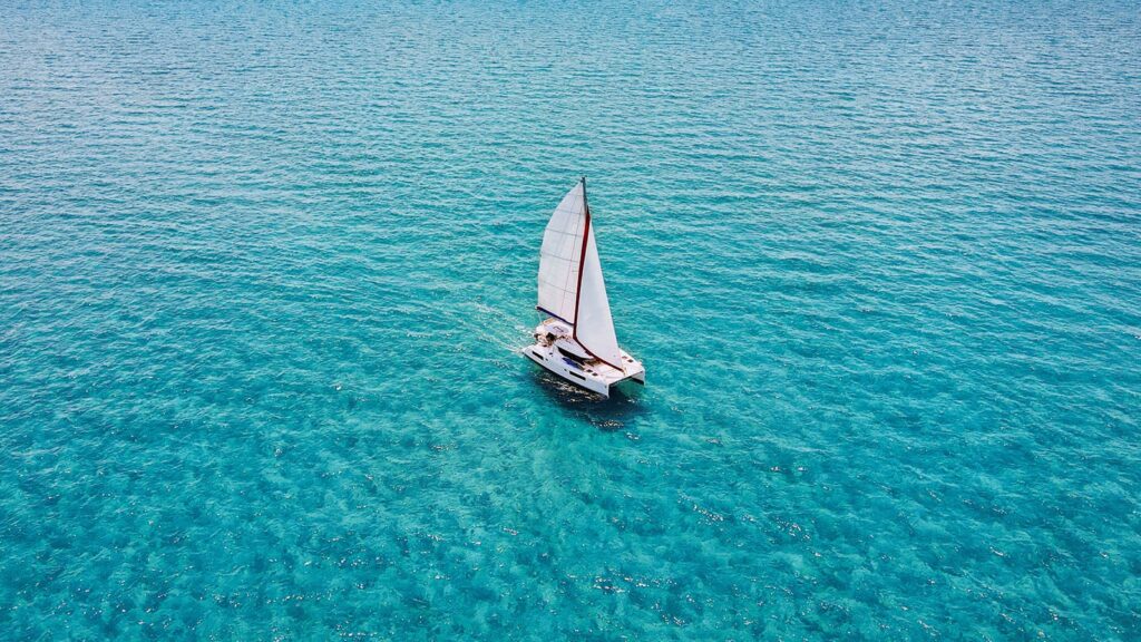 operating a catamran