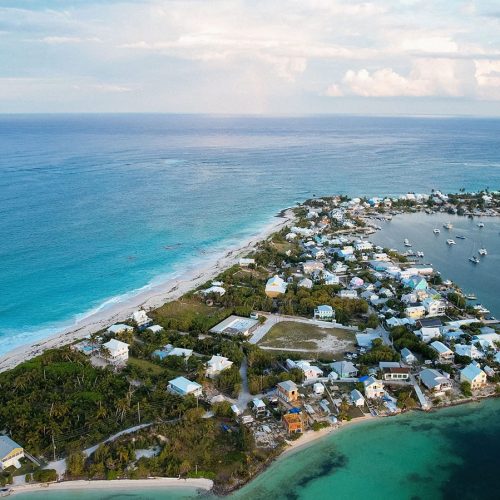 School-1000-Vagabonde-Adventures-Bahamas-Gallery-04