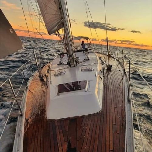 School-999-UP Sailing Company-MI-16