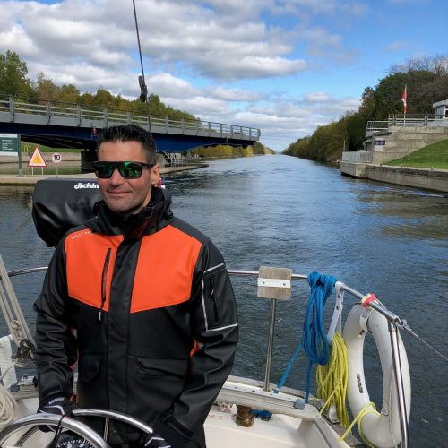 north-shore-driving-smiling